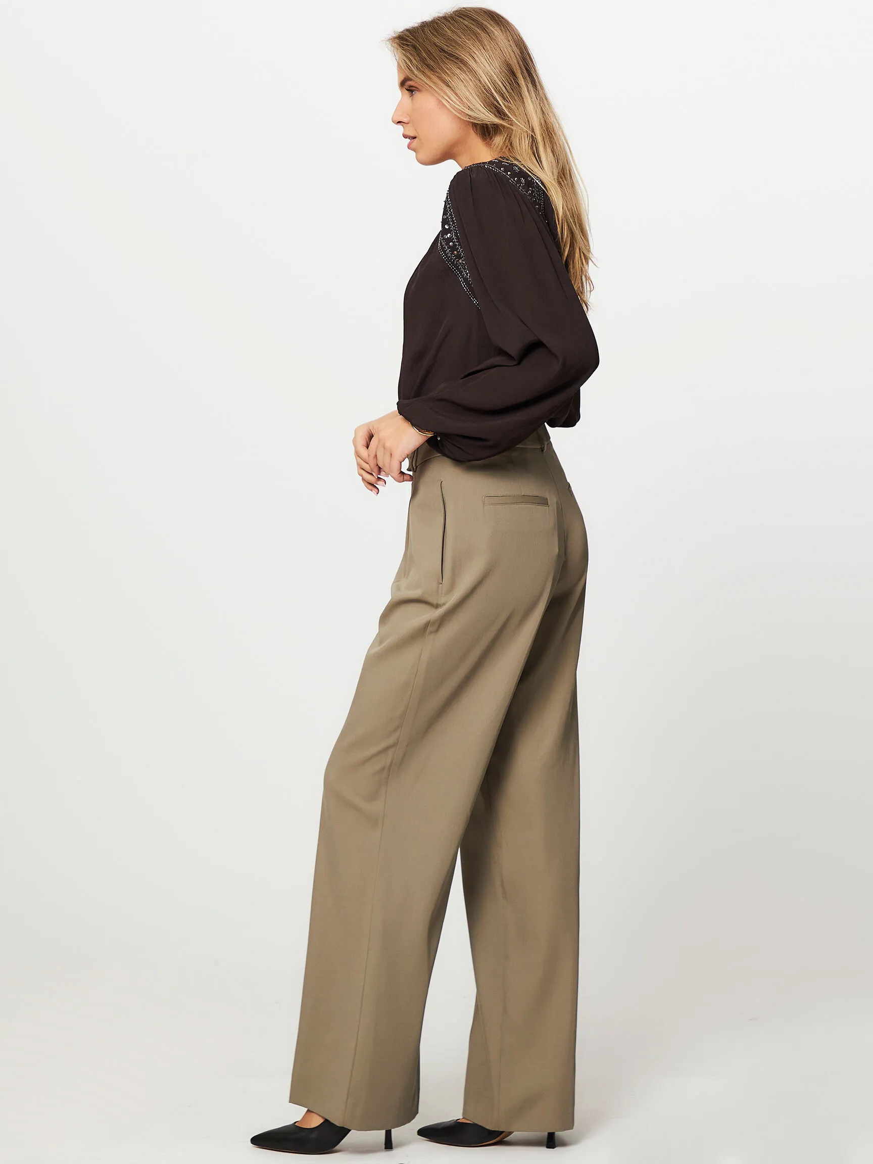 Dante 6 Zvi, viscose top with applications