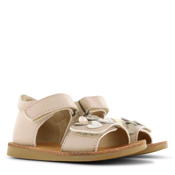Shoesme beige sandaal met hartjes