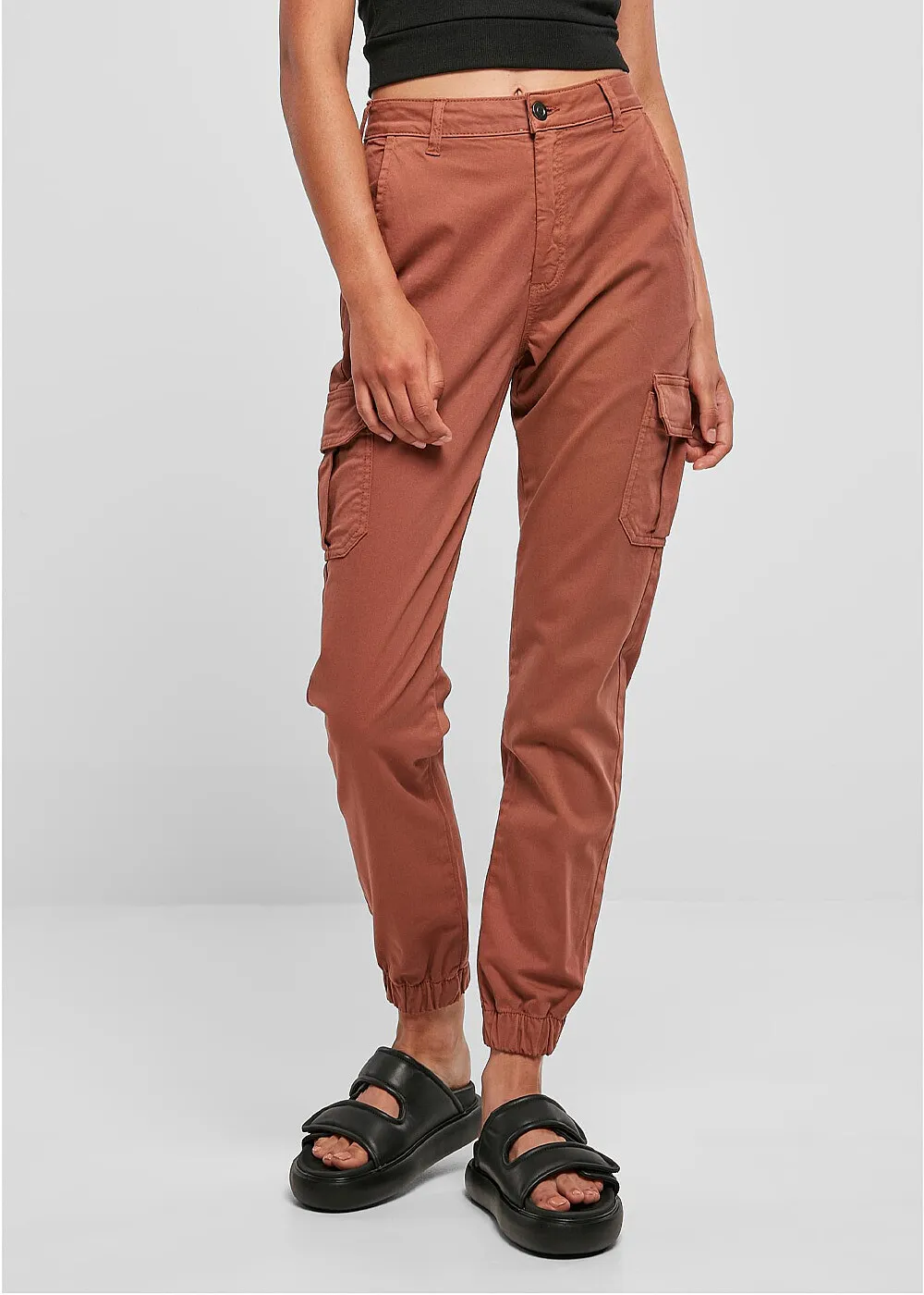 URBAN CLASSICS DAMES CARGO HIGH WAIST BROEK MET 6POCKETS TERRACOTTA BRUIN ROOD